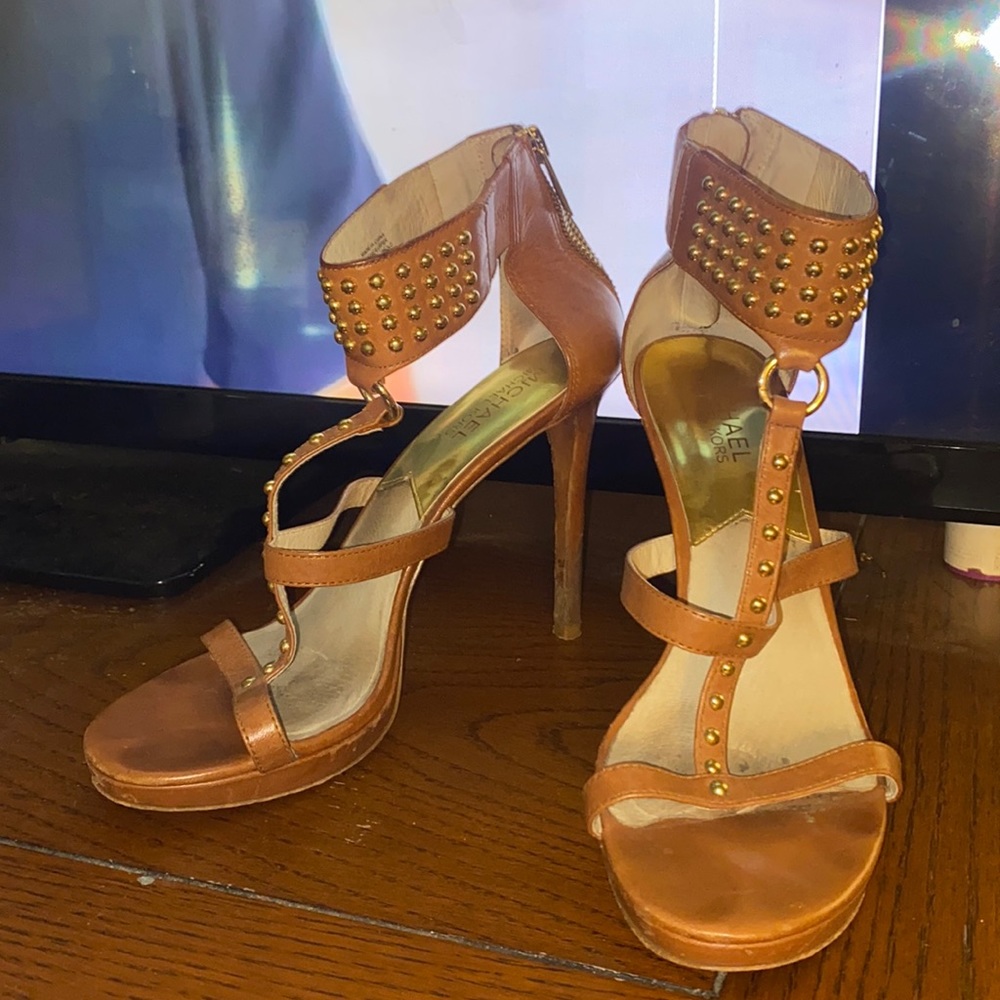 Michael kors heels size 7.5 very beautiful
